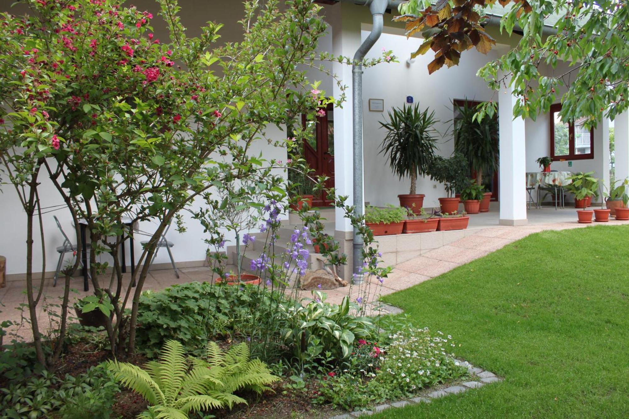 Boulevard Garden House - Free And Save Parking In The Locked Yard Cuprija Exterior photo