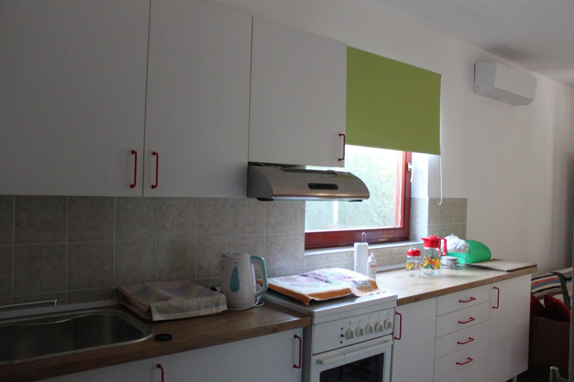 Boulevard Garden House - Free And Save Parking In The Locked Yard Cuprija Room photo